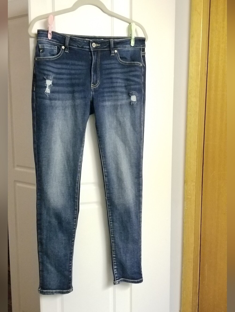 🐚KanCan skinny distressed denim
